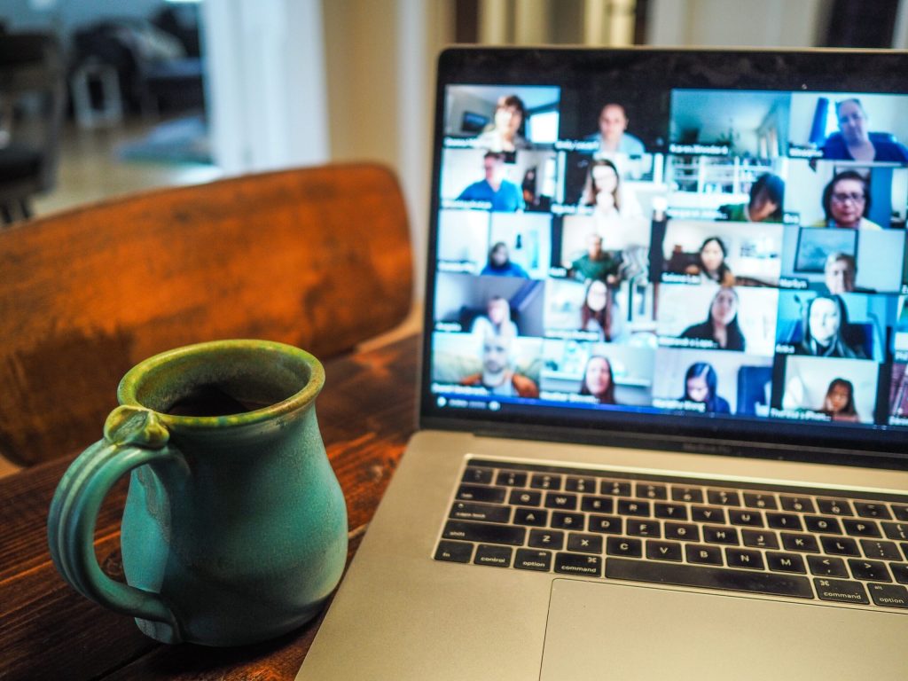 6 Ways to Encourage Self-Sufficiency for Remote Teams